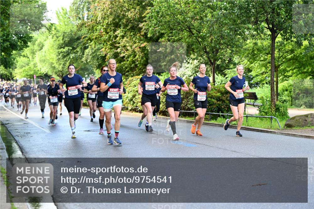 14.06.2026 - REWE Women's Run Dr. Thomas Lammeyer http://msf.ph/oto/9754541 14.06.2026 09:17:50 Laufen 10636, 10173, 9 meine-sportfotos.de