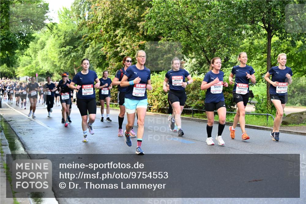 14.06.2026 - REWE Women's Run Dr. Thomas Lammeyer http://msf.ph/oto/9754553 14.06.2026 09:17:51 Laufen 57, 10385, 10611, 57, 9 meine-sportfotos.de