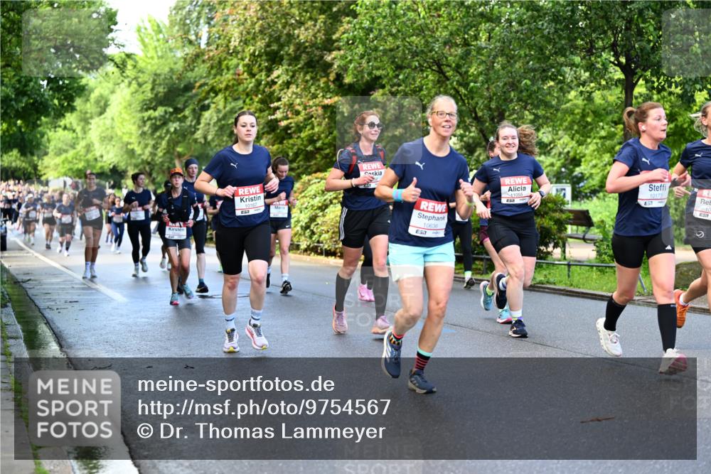 14.06.2026 - REWE Women's Run Dr. Thomas Lammeyer http://msf.ph/oto/9754567 14.06.2026 09:17:52 Laufen 10167, 10636, 11055, 7, 10173, 10, 7 meine-sportfotos.de