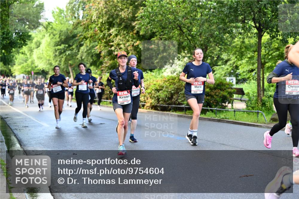 14.06.2026 - REWE Women's Run Dr. Thomas Lammeyer http://msf.ph/oto/9754604 14.06.2026 09:17:54 Laufen 10552, 5, 10, 10882, 10874 meine-sportfotos.de