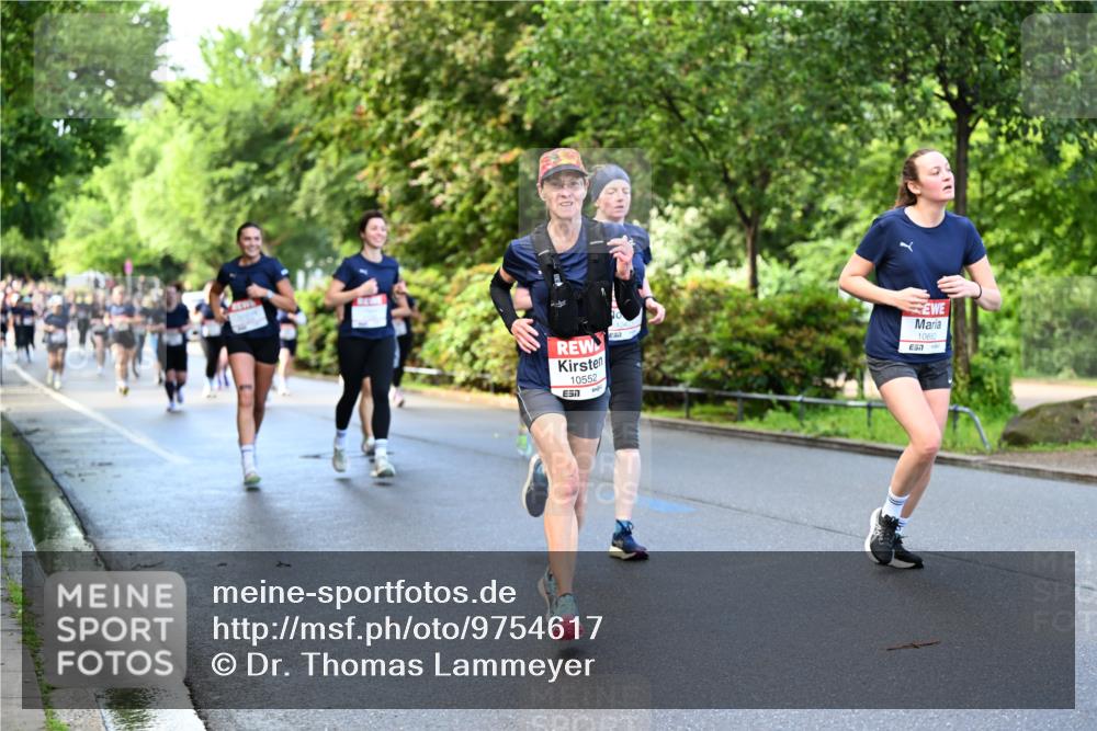 14.06.2026 - REWE Women's Run Dr. Thomas Lammeyer http://msf.ph/oto/9754617 14.06.2026 09:17:55 Laufen 10552, 7, 10882 meine-sportfotos.de