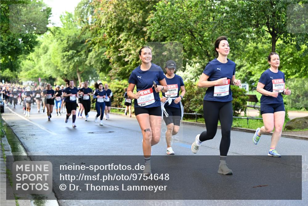 14.06.2026 - REWE Women's Run Dr. Thomas Lammeyer http://msf.ph/oto/9754648 14.06.2026 09:17:57 Laufen 11509, 10706, 11535, 10427 meine-sportfotos.de