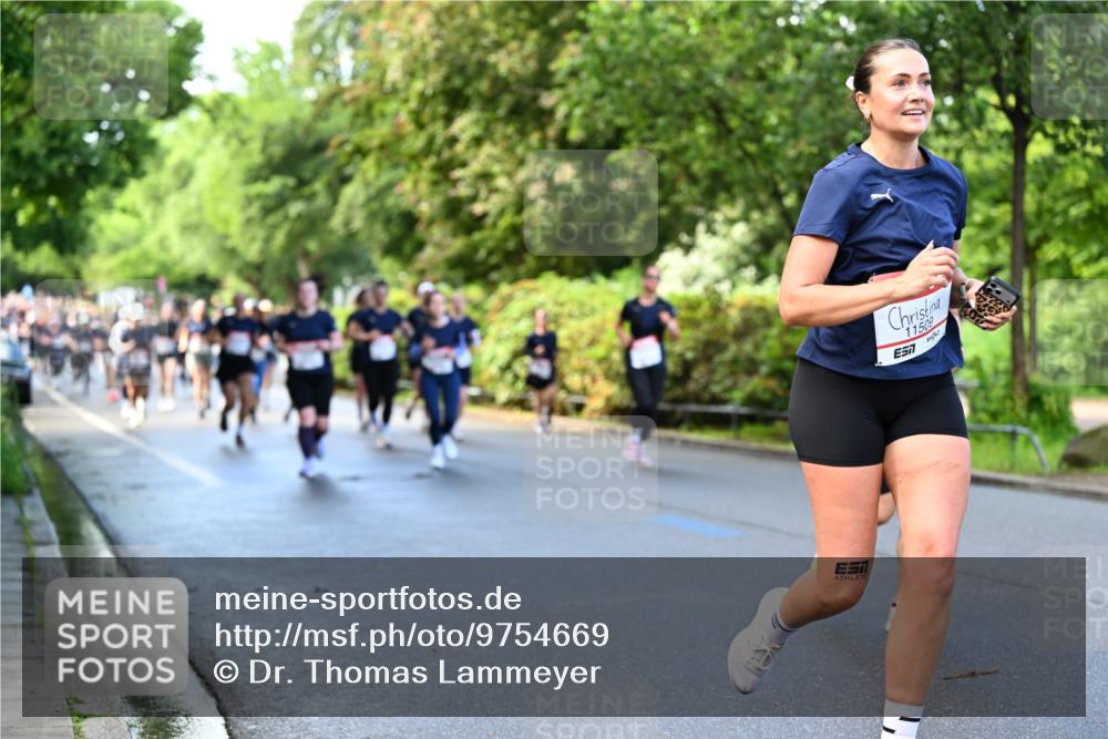 14.06.2026 - REWE Women's Run Dr. Thomas Lammeyer http://msf.ph/oto/9754669 14.06.2026 09:17:58 Laufen 7, 11509 meine-sportfotos.de