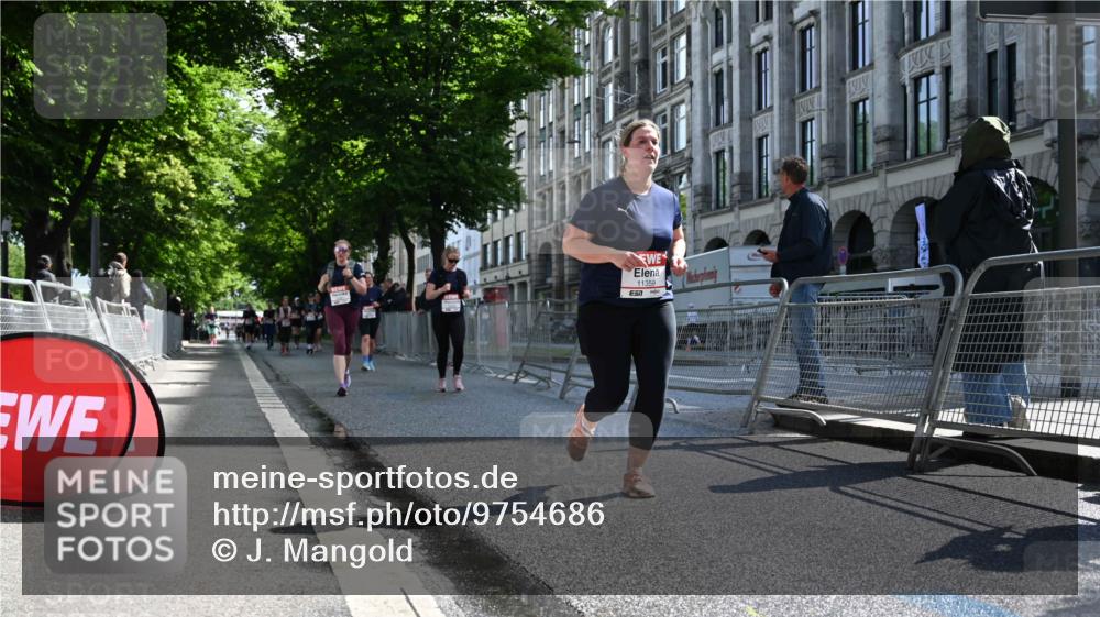 14.06.2026 - REWE Women's Run J. Mangold http://msf.ph/oto/9754686 14.06.2026 10:14:24 Ziel 10509, 10716, 11359, 11461 meine-sportfotos.de