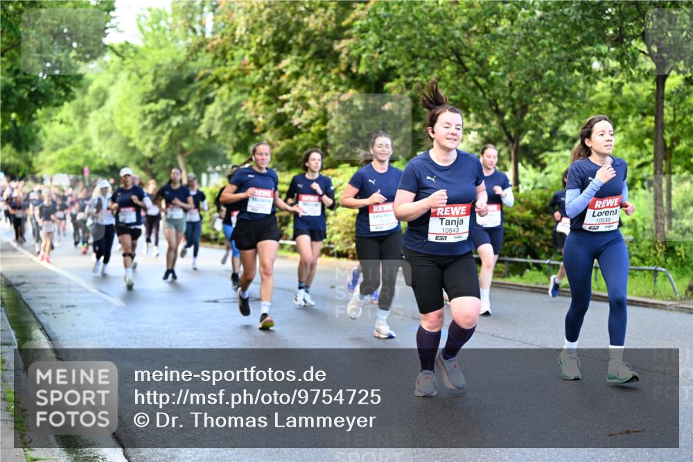 14.06.2026 - REWE Women's Run Dr. Thomas Lammeyer http://msf.ph/oto/9754725 14.06.2026 09:18:02 Laufen 10543, 7, 10638 meine-sportfotos.de