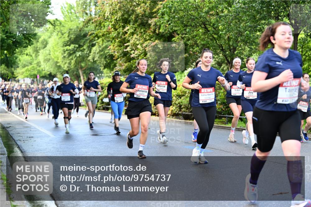 14.06.2026 - REWE Women's Run Dr. Thomas Lammeyer http://msf.ph/oto/9754737 14.06.2026 09:18:02 Laufen 10253, 10796, 57, 451, 10934 meine-sportfotos.de