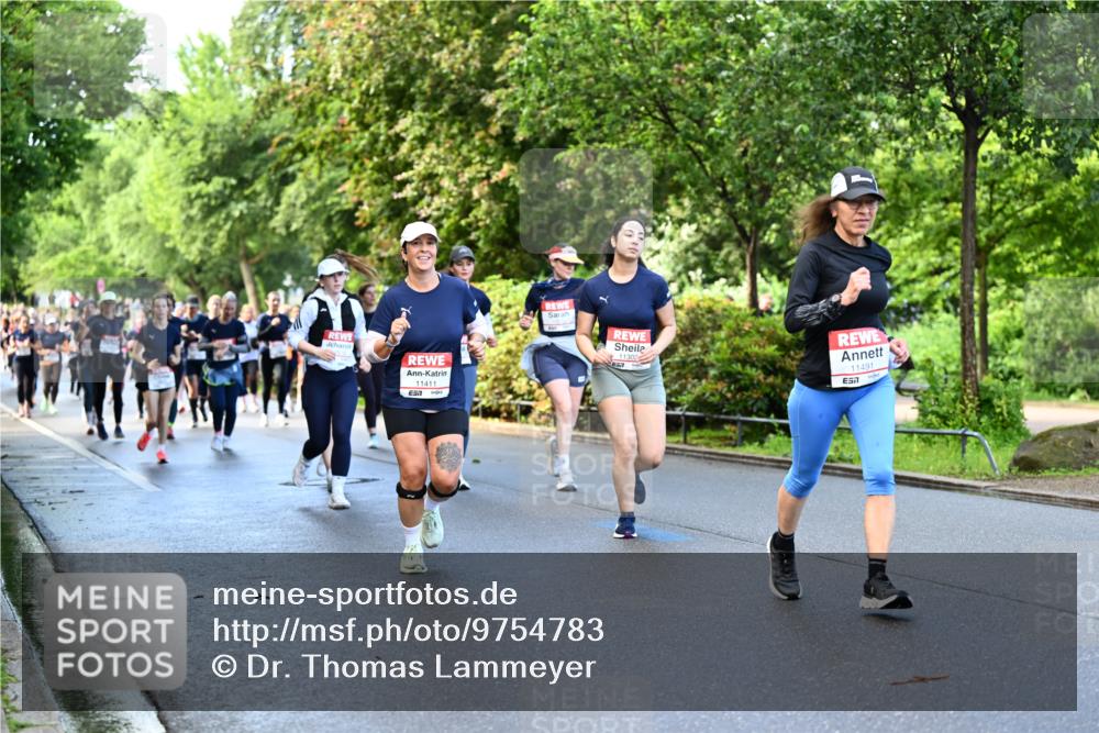 14.06.2026 - REWE Women's Run Dr. Thomas Lammeyer http://msf.ph/oto/9754783 14.06.2026 09:18:05 Laufen 11411, 11491 meine-sportfotos.de