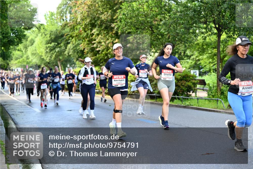 14.06.2026 - REWE Women's Run Dr. Thomas Lammeyer http://msf.ph/oto/9754791 14.06.2026 09:18:06 Laufen 11411, 7, 11491 meine-sportfotos.de