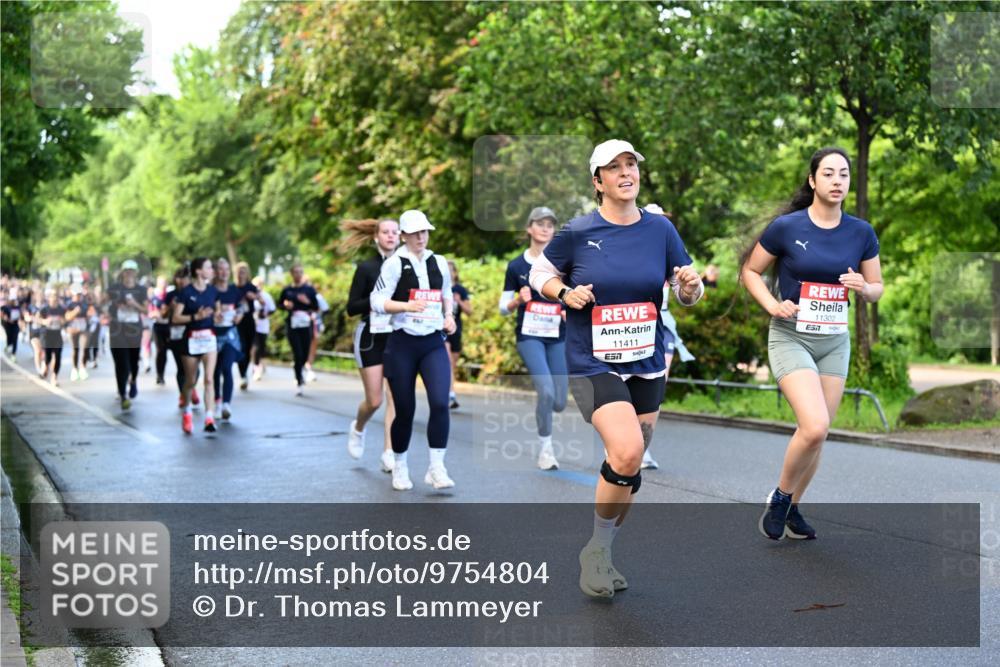 14.06.2026 - REWE Women's Run Dr. Thomas Lammeyer http://msf.ph/oto/9754804 14.06.2026 09:18:07 Laufen 11411, 11302, 7 meine-sportfotos.de