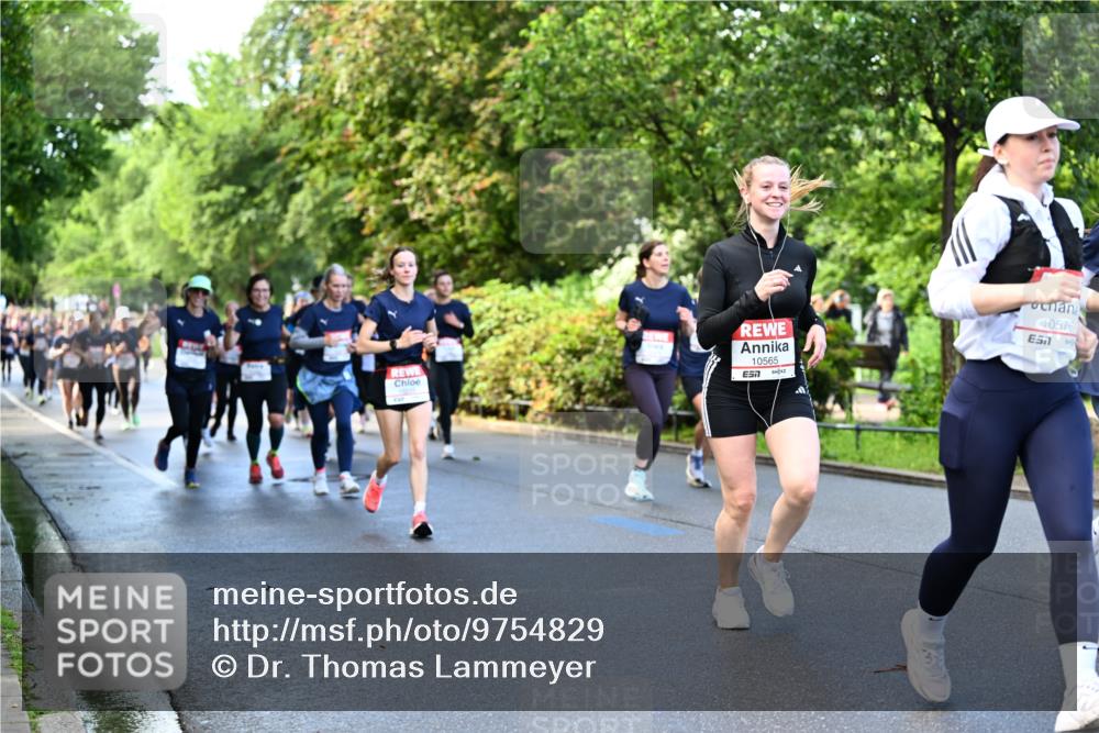 14.06.2026 - REWE Women's Run Dr. Thomas Lammeyer http://msf.ph/oto/9754829 14.06.2026 09:18:09 Laufen 10565, 10576 meine-sportfotos.de