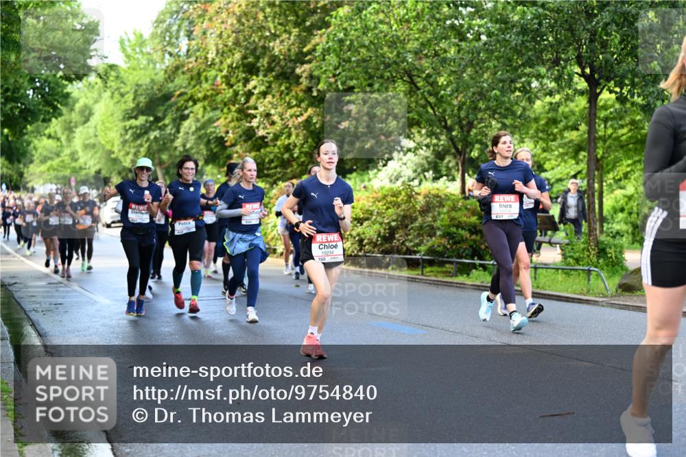 14.06.2026 - REWE Women's Run Dr. Thomas Lammeyer http://msf.ph/oto/9754840 14.06.2026 09:18:10 Laufen 10234 meine-sportfotos.de
