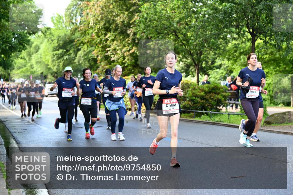 14.06.2026 - REWE Women's Run Dr. Thomas Lammeyer http://msf.ph/oto/9754850 14.06.2026 09:18:10 Laufen 10234, 7, 10378 meine-sportfotos.de