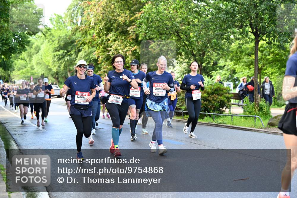 14.06.2026 - REWE Women's Run Dr. Thomas Lammeyer http://msf.ph/oto/9754868 14.06.2026 09:18:11 Laufen 10623, 10092, 10213, 5 meine-sportfotos.de