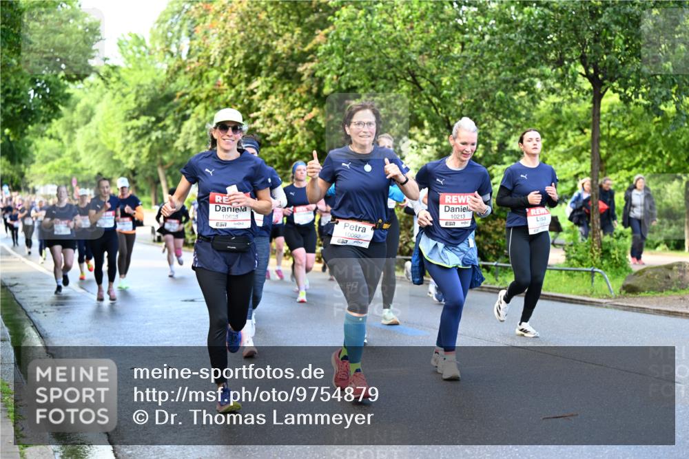 14.06.2026 - REWE Women's Run Dr. Thomas Lammeyer http://msf.ph/oto/9754879 14.06.2026 09:18:12 Laufen 10623, 10092, 7, 10213, 7 meine-sportfotos.de