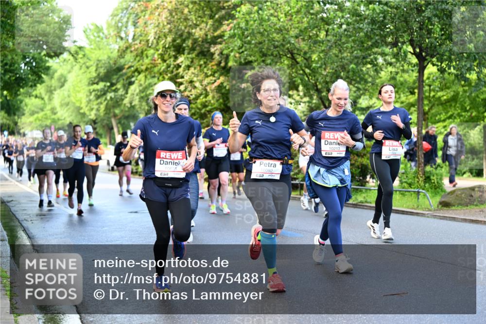 14.06.2026 - REWE Women's Run Dr. Thomas Lammeyer http://msf.ph/oto/9754881 14.06.2026 09:18:12 Laufen 10623, 10092, 7, 10213 meine-sportfotos.de