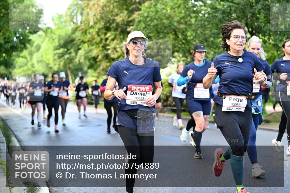 14.06.2026 - REWE Women's Run Dr. Thomas Lammeyer http://msf.ph/oto/9754889 14.06.2026 09:18:13 Laufen 10623, 10092 meine-sportfotos.de