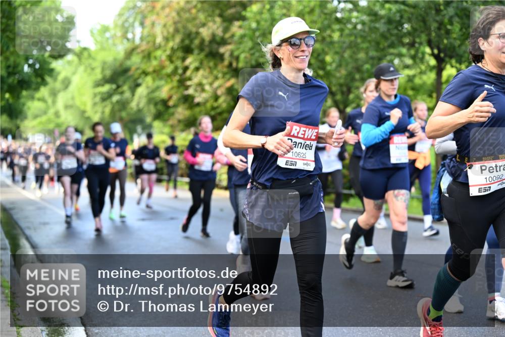 14.06.2026 - REWE Women's Run Dr. Thomas Lammeyer http://msf.ph/oto/9754892 14.06.2026 09:18:13 Laufen 10625, 10092, 51 meine-sportfotos.de
