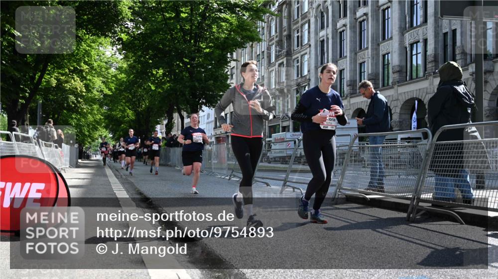 14.06.2026 - REWE Women's Run J. Mangold http://msf.ph/oto/9754893 14.06.2026 10:15:05 Ziel 10330, 10523, 10577, 10758, 11120, 11430 meine-sportfotos.de
