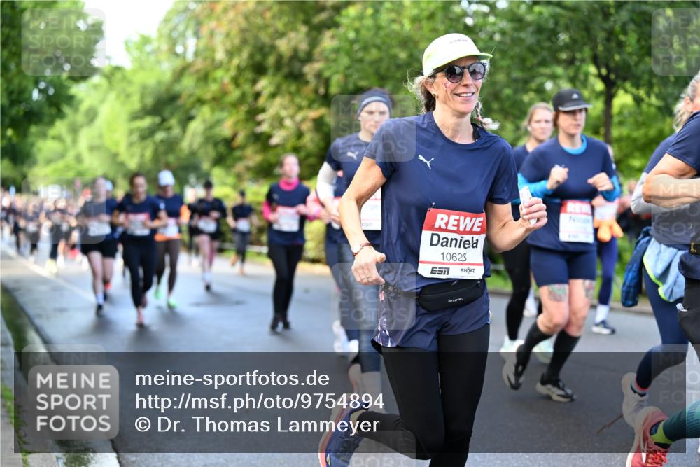14.06.2026 - REWE Women's Run Dr. Thomas Lammeyer http://msf.ph/oto/9754894 14.06.2026 09:18:13 Laufen 10623 meine-sportfotos.de