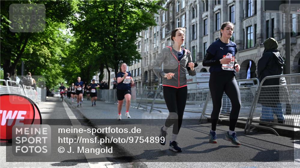 14.06.2026 - REWE Women's Run J. Mangold http://msf.ph/oto/9754899 14.06.2026 10:15:05 Ziel 10330, 10523, 10577, 10758, 11120, 11430 meine-sportfotos.de