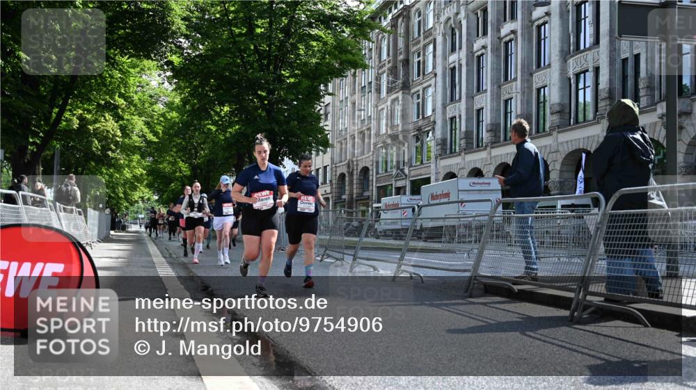 14.06.2026 - REWE Women's Run J. Mangold http://msf.ph/oto/9754906 14.06.2026 10:15:09 Ziel 10249, 10330, 10523, 10630, 10746, 10758, 11106, 11120, 11151 meine-sportfotos.de
