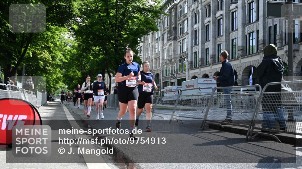 14.06.2026 - REWE Women's Run J. Mangold http://msf.ph/oto/9754913 14.06.2026 10:15:10 Ziel 10202, 10249, 10330, 10523, 10570, 10630, 10746, 11106, 11151 meine-sportfotos.de