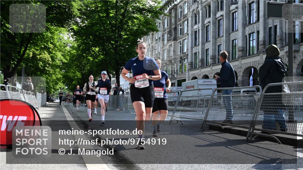14.06.2026 - REWE Women's Run J. Mangold http://msf.ph/oto/9754919 14.06.2026 10:15:10 Ziel 10202, 10249, 10330, 10523, 10570, 10630, 10746, 11106, 11151 meine-sportfotos.de