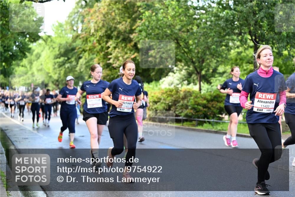 14.06.2026 - REWE Women's Run Dr. Thomas Lammeyer http://msf.ph/oto/9754922 14.06.2026 09:18:16 Laufen 11422, 10463, 7 meine-sportfotos.de