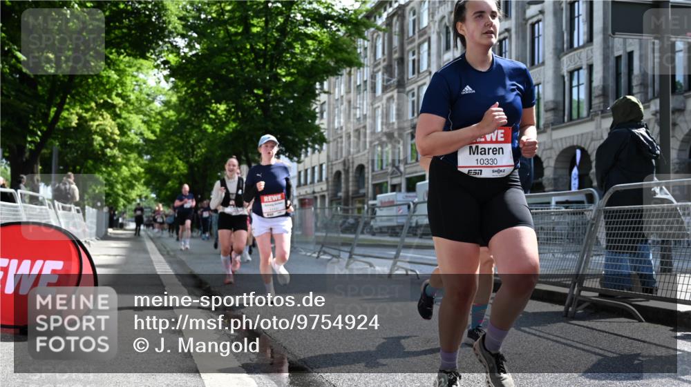 14.06.2026 - REWE Women's Run J. Mangold http://msf.ph/oto/9754924 14.06.2026 10:15:11 Ziel 10202, 10249, 10330, 10570, 10612, 10630, 10746, 11106, 11151 meine-sportfotos.de