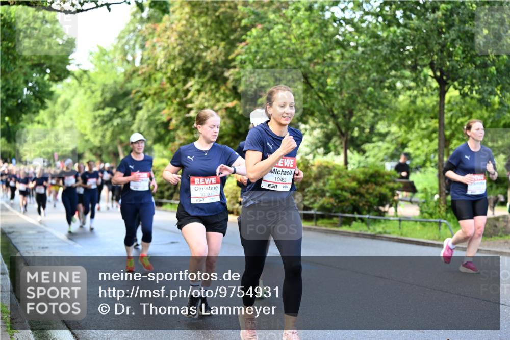14.06.2026 - REWE Women's Run Dr. Thomas Lammeyer http://msf.ph/oto/9754931 14.06.2026 09:18:16 Laufen 10391, 7, 10463, 7 meine-sportfotos.de