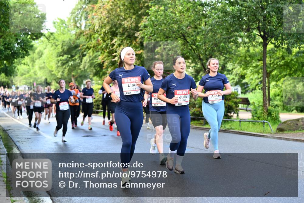 14.06.2026 - REWE Women's Run Dr. Thomas Lammeyer http://msf.ph/oto/9754978 14.06.2026 09:18:22 Laufen 10783, 57, 11304, 11248, 7, 11319 meine-sportfotos.de