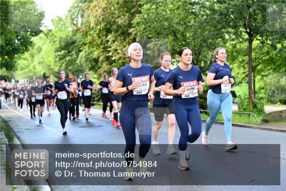 14.06.2026 - REWE Women's Run Dr. Thomas Lammeyer http://msf.ph/oto/9754984 14.06.2026 09:18:22 Laufen 10783, 7, 11248, 7, 51 meine-sportfotos.de