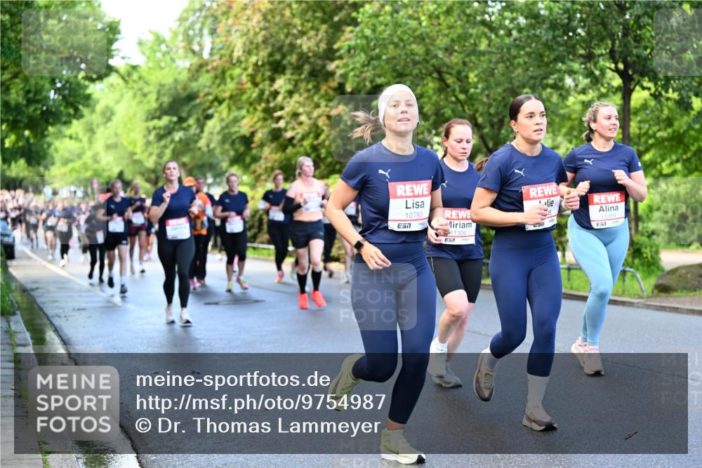 14.06.2026 - REWE Women's Run Dr. Thomas Lammeyer http://msf.ph/oto/9754987 14.06.2026 09:18:22 Laufen 10783, 11304, 11319, 7 meine-sportfotos.de