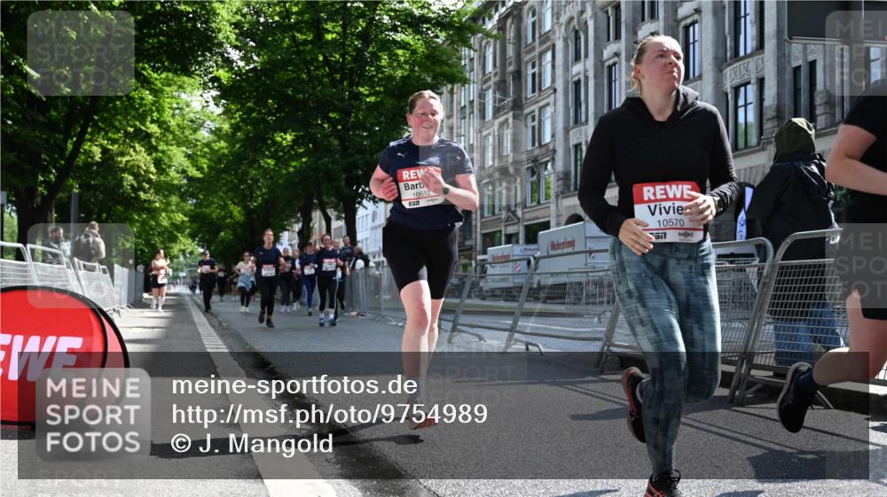 14.06.2026 - REWE Women's Run J. Mangold http://msf.ph/oto/9754989 14.06.2026 10:15:17 Ziel 10171, 10202, 10249, 10432, 10570, 10612, 10619, 10630, 10746 meine-sportfotos.de