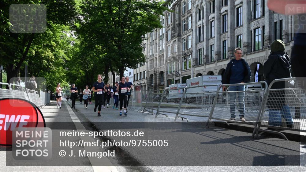 14.06.2026 - REWE Women's Run J. Mangold http://msf.ph/oto/9755005 14.06.2026 10:15:18 Ziel 10171, 10202, 10432, 10570, 10612, 10619, 10630 meine-sportfotos.de