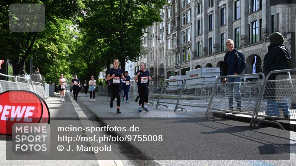 14.06.2026 - REWE Women's Run J. Mangold http://msf.ph/oto/9755008 14.06.2026 10:15:19 Ziel 10171, 10202, 10209, 10432, 10570, 10612, 10619 meine-sportfotos.de