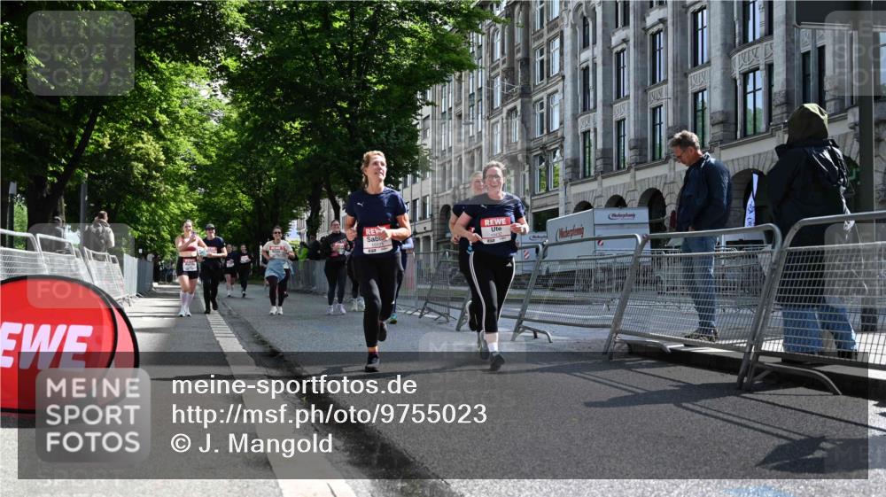 14.06.2026 - REWE Women's Run J. Mangold http://msf.ph/oto/9755023 14.06.2026 10:15:20 Ziel 10171, 10202, 10209, 10432, 10570, 10612, 10619 meine-sportfotos.de