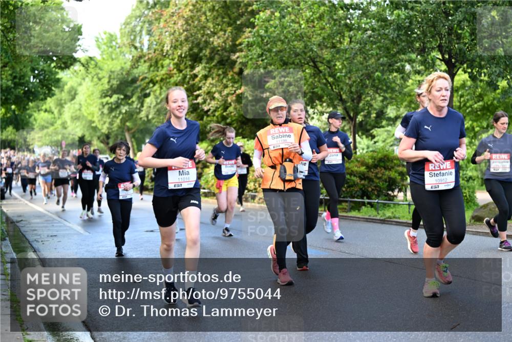 14.06.2026 - REWE Women's Run Dr. Thomas Lammeyer http://msf.ph/oto/9755044 14.06.2026 09:18:27 Laufen 11016, 7, 11198, 10912, 657 meine-sportfotos.de