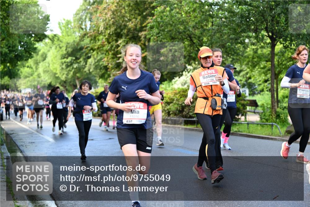 14.06.2026 - REWE Women's Run Dr. Thomas Lammeyer http://msf.ph/oto/9755049 14.06.2026 09:18:27 Laufen 11016, 7, 11198, 7, 10802 meine-sportfotos.de