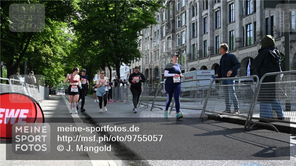 14.06.2026 - REWE Women's Run J. Mangold http://msf.ph/oto/9755057 14.06.2026 10:15:23 Ziel 10171, 10209, 10314, 10420, 10432, 10487, 10619, 10698, 11029, 11168, 11380, 11381 meine-sportfotos.de