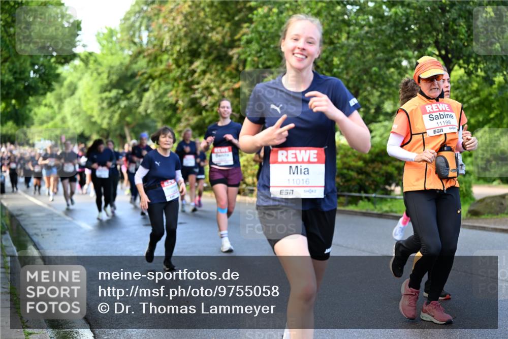 14.06.2026 - REWE Women's Run Dr. Thomas Lammeyer http://msf.ph/oto/9755058 14.06.2026 09:18:28 Laufen 11016, 7, 11198, 7 meine-sportfotos.de