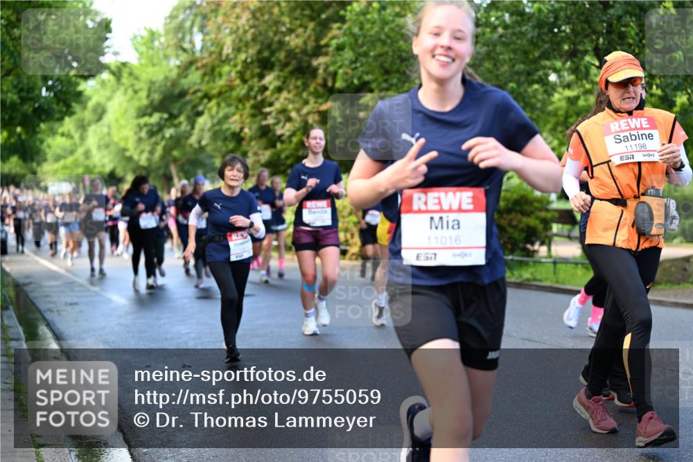 14.06.2026 - REWE Women's Run Dr. Thomas Lammeyer http://msf.ph/oto/9755059 14.06.2026 09:18:28 Laufen 11016, 11198, 7 meine-sportfotos.de