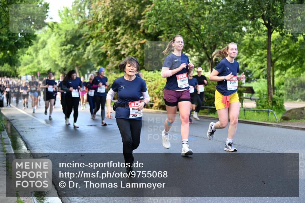 14.06.2026 - REWE Women's Run Dr. Thomas Lammeyer http://msf.ph/oto/9755068 14.06.2026 09:18:29 Laufen 10613, 10279 meine-sportfotos.de