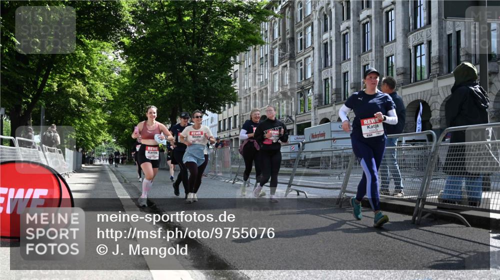 14.06.2026 - REWE Women's Run J. Mangold http://msf.ph/oto/9755076 14.06.2026 10:15:24 Ziel 10171, 10209, 10314, 10420, 10432, 10487, 10619, 10698, 11029, 11168, 11380, 11381 meine-sportfotos.de