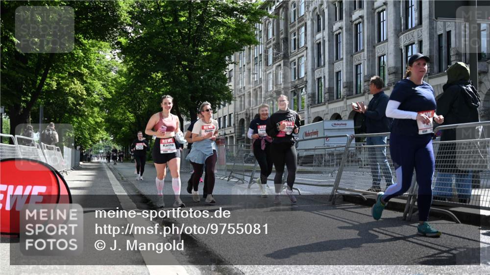 14.06.2026 - REWE Women's Run J. Mangold http://msf.ph/oto/9755081 14.06.2026 10:15:24 Ziel 10171, 10209, 10314, 10420, 10432, 10487, 10619, 10698, 11029, 11168, 11380, 11381 meine-sportfotos.de