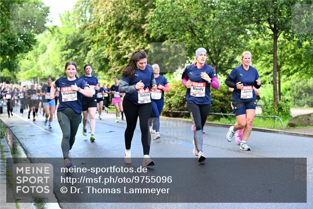 14.06.2026 - REWE Women's Run Dr. Thomas Lammeyer http://msf.ph/oto/9755096 14.06.2026 09:18:31 Laufen 10608, 7, 10315, 11383 meine-sportfotos.de