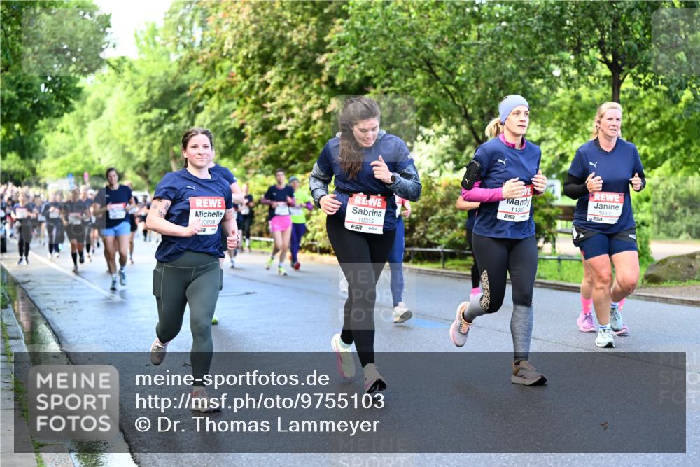 14.06.2026 - REWE Women's Run Dr. Thomas Lammeyer http://msf.ph/oto/9755103 14.06.2026 09:18:32 Laufen 10608, 10315, 57, 11383, 7, 10860 meine-sportfotos.de