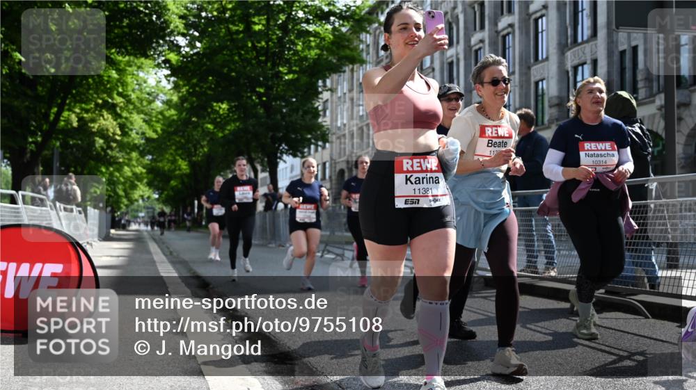 14.06.2026 - REWE Women's Run J. Mangold http://msf.ph/oto/9755108 14.06.2026 10:15:27 Ziel 10209, 10314, 10420, 10472, 10487, 10698, 11029, 11168, 11380, 11381 meine-sportfotos.de