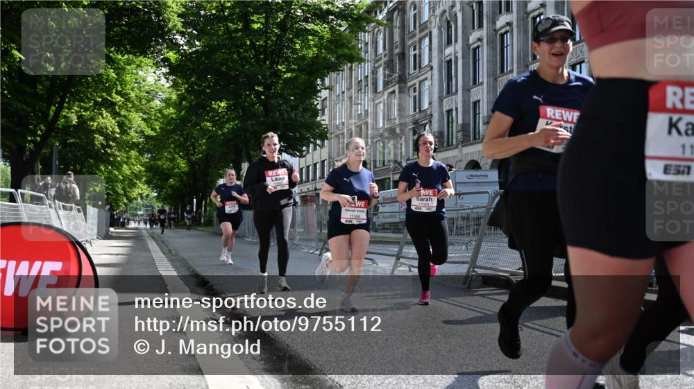 14.06.2026 - REWE Women's Run J. Mangold http://msf.ph/oto/9755112 14.06.2026 10:15:27 Ziel 10209, 10314, 10420, 10472, 10487, 10698, 11029, 11168, 11380, 11381 meine-sportfotos.de