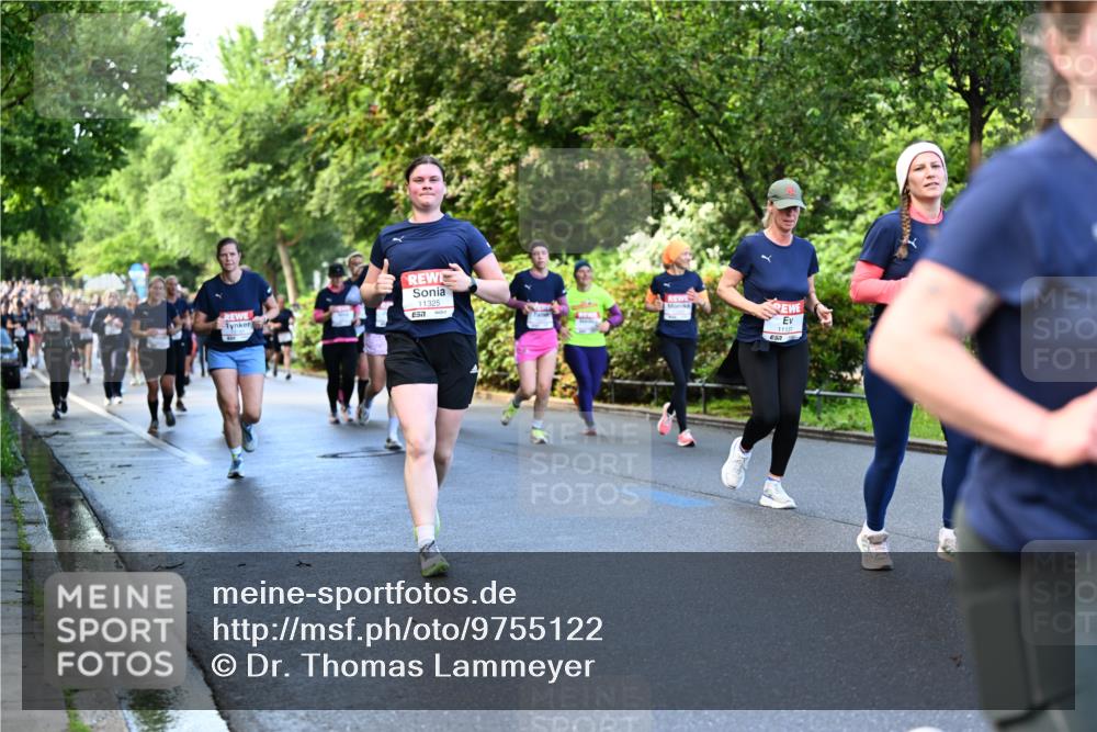 14.06.2026 - REWE Women's Run Dr. Thomas Lammeyer http://msf.ph/oto/9755122 14.06.2026 09:18:33 Laufen 11325, 57, 11131, 57 meine-sportfotos.de